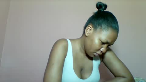 Snapshot of sexyapple2002 chatting on September 9, 9:04 pm Martha online show from September 9, 9:04 pm