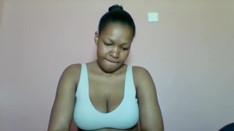 Snapshot of sexyapple2002 chatting on September 14, 7:10 am Martha online show from September 14, 7:10 am