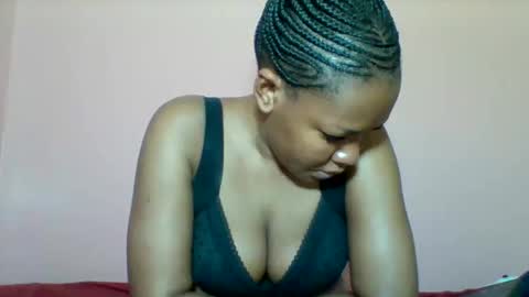 Snapshot of sexyapple2002 chatting on September 25, 7:48 am Martha online show from September 25, 7:48 am