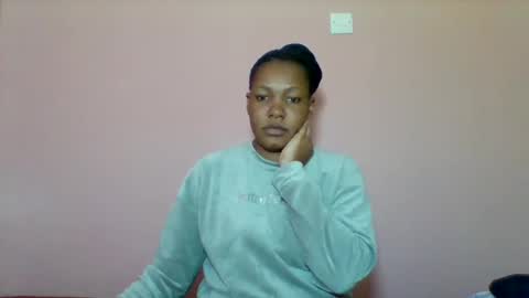 Snapshot of sexyapple2002 chatting on October 1, 9:41 am Martha online show from October 1, 9:41 am