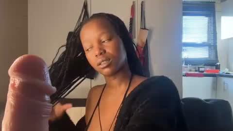 sexyasszeeee online show from May 10, 5:47 am