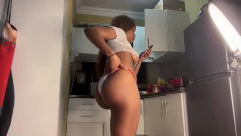 sexyasszeeee online show from October 2, 6:28 pm