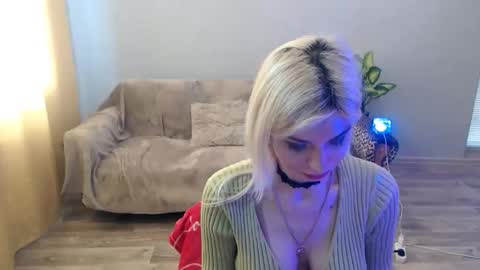 sexybeatriice online show from April 19, 6:14 am