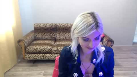 sexybeatriice online show from October 16, 6:46 am