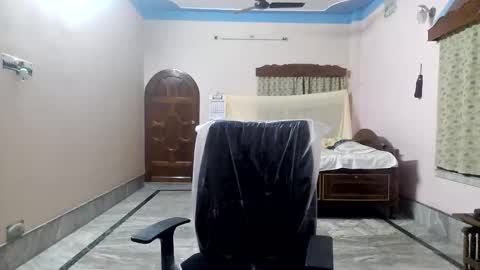 xcxcxcx online show from October 1, 4:17 pm