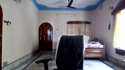 xcxcxcx online show from October 19, 5:12 am