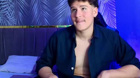 Snapshot of sexyboy_vc chatting on September 10, 3:02 pm owen sky online show from September 10, 3:02 pm