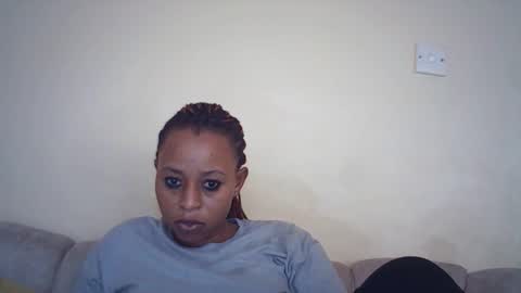 sexybuttie01 online show from April 22, 7:15 am
