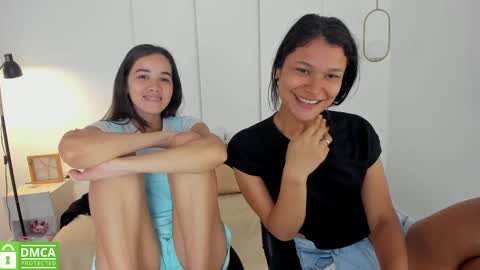 Snapshot of sexychanell_18 chatting on February 18, 3:52 pm chanell and yina online show from February 18, 3:52 pm