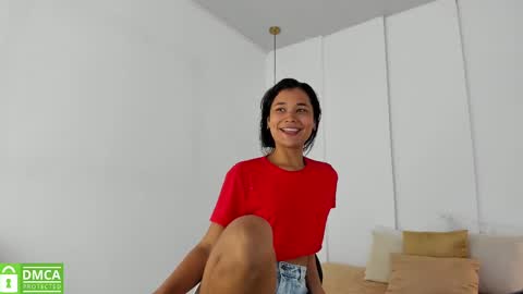 Snapshot of sexychanell_18 chatting on February 24, 6:47 pm chanell and yina online show from February 24, 6:47 pm