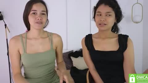 Snapshot of sexychanell_18 chatting on October 14, 1:47 pm chanell and yina online show from October 14, 1:47 pm