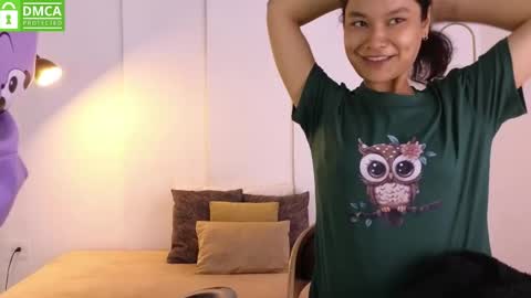 chanell and yina online show from June 3, 1:36 pm