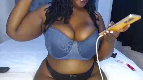 Snapshot of sexychocco_ chatting on September 16, 7:11 am sexychocco online show from September 16, 7:11 am