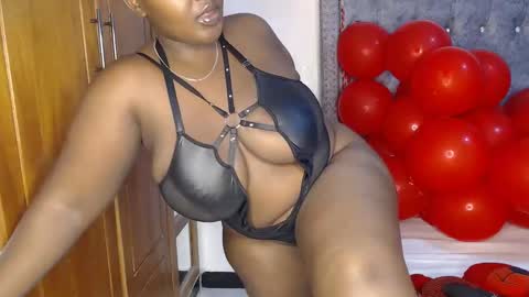 Snapshot of sexychocco_ chatting on February 17, 9:10 pm sexychocco online show from February 17, 9:10 pm