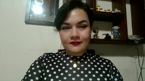 Snapshot of sexychubbyanna chatting on October 24, 11:27 pm sexychubbyanna online show from October 24, 11:27 pm