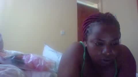 sexydivaslut_2 online show from May 5, 11:27 am