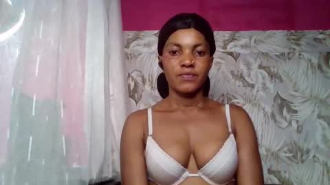 sexydoll32 online show from May 17, 6:28 pm