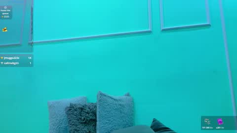 Snapshot of sexyebonyvip_ chatting on September 28, 9:13 pm Vanessa online show from September 28, 9:13 pm