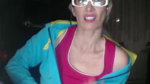 ENI pvt moan your name  WHEN I M NOT online you tell me in SNAPCHAT deal yes add me...  FREE TWITTER magiconline101...... online show from September 21, 8:46 pm