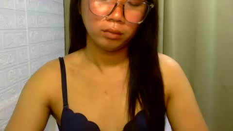 Snapshot of sexygal_andrea chatting on October 16, 12:54 am sexygal_andrea online show from October 16, 12:54 am