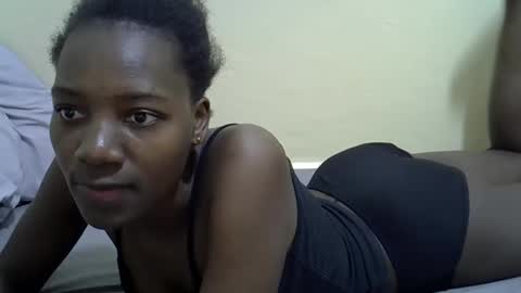 sexyghurl12 online show from October 5, 6:37 pm