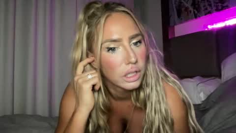 Ashley Love online show from September 16, 9:55 am