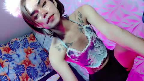 sexyhotbabe18 online show from February 24, 6:58 pm