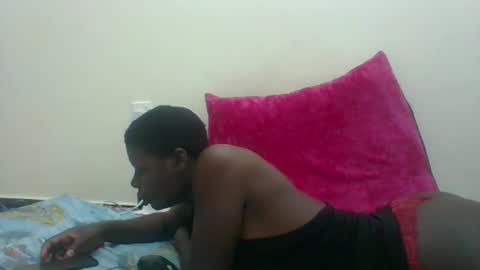 Snapshot of sexyhotgal4 chatting on October 9, 2:06 am MARGARET online show from October 9, 2:06 am