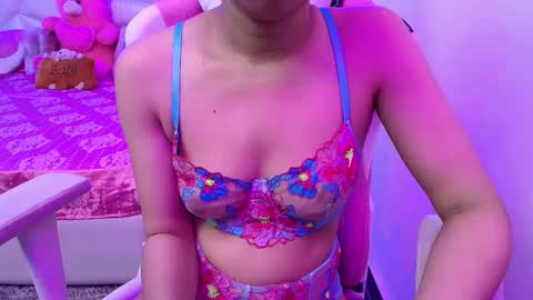 Snapshot of sexyislive chatting on March 2, 5:36 pm sexyislive online show from March 2, 5:36 pm