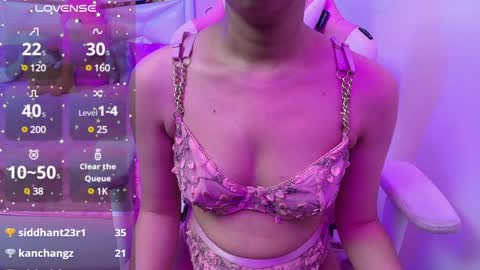 Snapshot of sexyislive chatting on February 2, 12:40 am sexyislive online show from February 2, 12:40 am