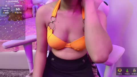 Snapshot of sexyislive chatting on February 10, 12:08 pm sexyislive online show from February 10, 12:08 pm