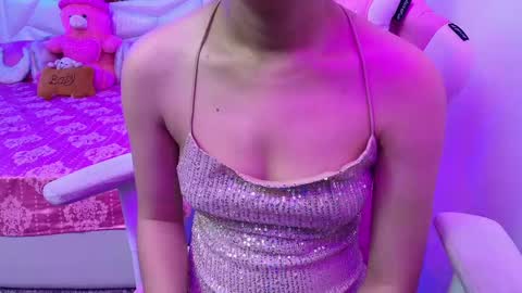 Snapshot of sexyislive chatting on February 25, 1:20 am sexyislive online show from February 25, 1:20 am