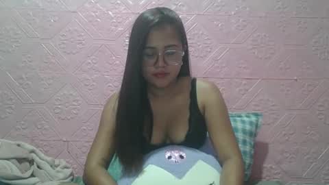 sexyjessa20 online show from March 25, 4:41 am
