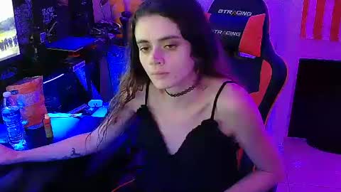 Snapshot of sexykinkykitten3346 chatting on October 19, 12:04 am Sexy Kitten online show from October 19, 12:04 am