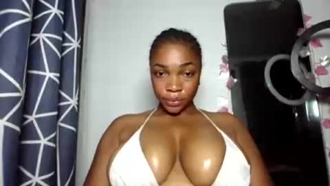 malia online show from June 18, 6:57 pm