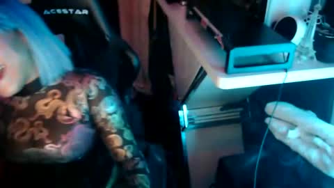 SEXYLATINCOUPLE online show from January 26, 7:21 am