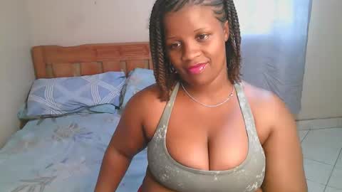 sexylucy33 online show from January 17, 1:20 pm