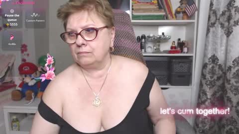 sexylynette4u online show from February 2, 9:27 am