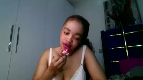 mel online show from May 25, 3:56 am