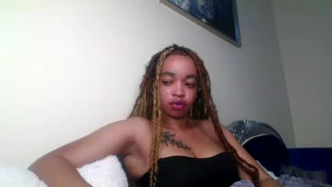 mel online show from July 14, 2:05 am