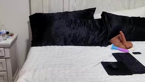 Sara online show from March 15, 11:19 pm