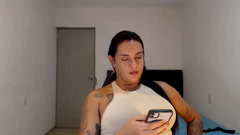 Natalia Duran online show from April 19, 6:21 pm