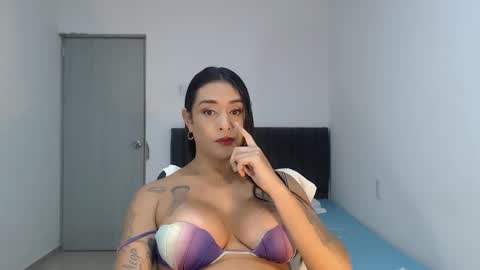 Snapshot of sexynatalia25 chatting on September 24, 2:29 am Natalia Duran online show from September 24, 2:29 am