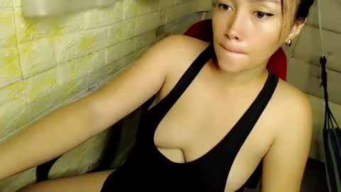 Snapshot of sexypinaymiya chatting on September 26, 9:50 am Miyah online show from September 26, 9:50 am