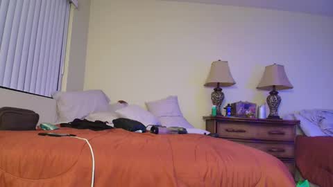 Possum online show from March 25, 6:53 am