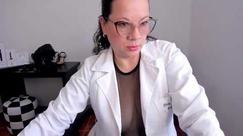 Snapshot of sexypsychologist chatting on September 15, 5:58 pm Sexy Psychologist online show from September 15, 5:58 pm