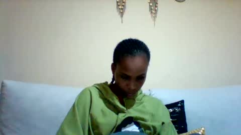 DOVY ACHIENG online show from September 21, 7:18 pm