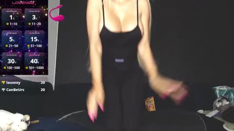 Snapshot of sexyquennina chatting on September 13, 7:49 pm SexyQueenNina online show from September 13, 7:49 pm