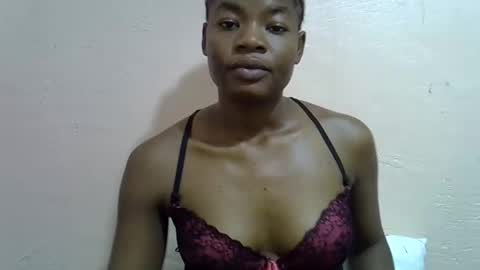 sexyshaz22 online show from May 12, 9:02 pm