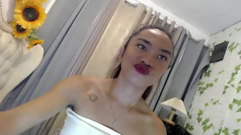 sexyshinixx online show from February 7, 1:52 am